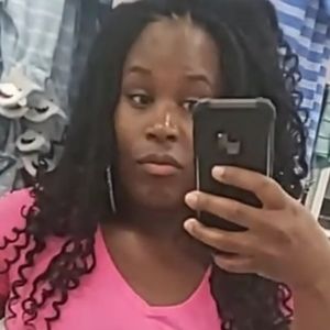 Meet your Posher, Candace